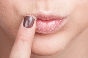 Kõigepealt tuleb teil korralikult ette valmistada matt huulepulk: